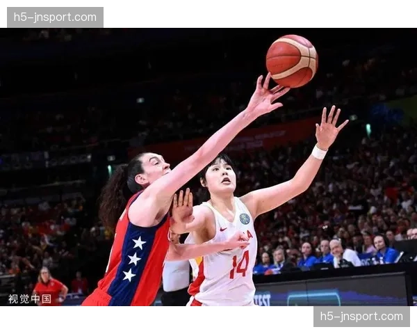 历史消息：2025赛季最佳阵容公布，威尔逊、斯图尔特、洛伊德领衔一阵