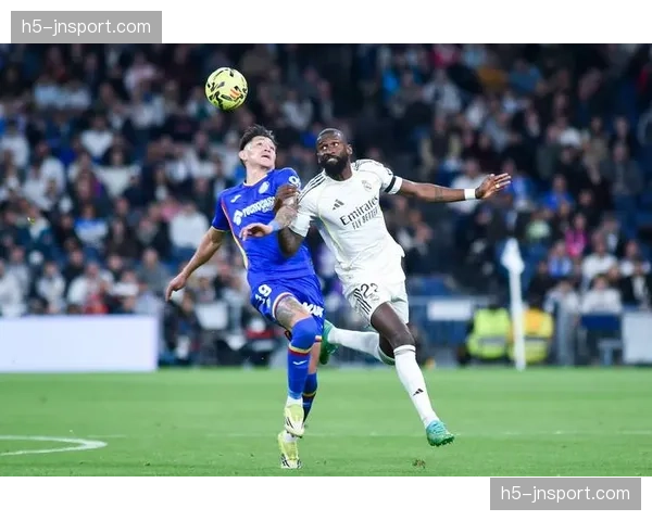 历史回顾：盘点西甲历史上最激烈的三月争冠战役